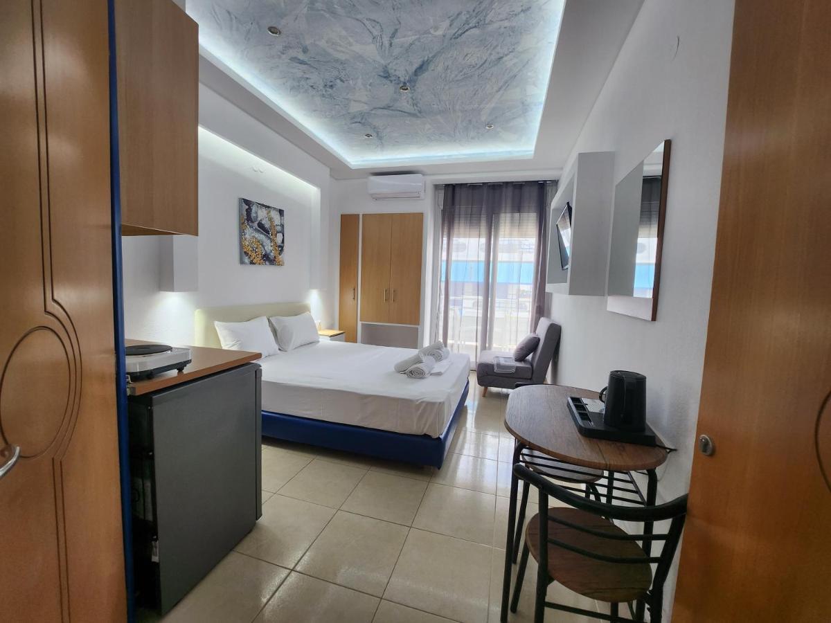 The Blue Beach Apartments Nea Peramos  Exterior photo