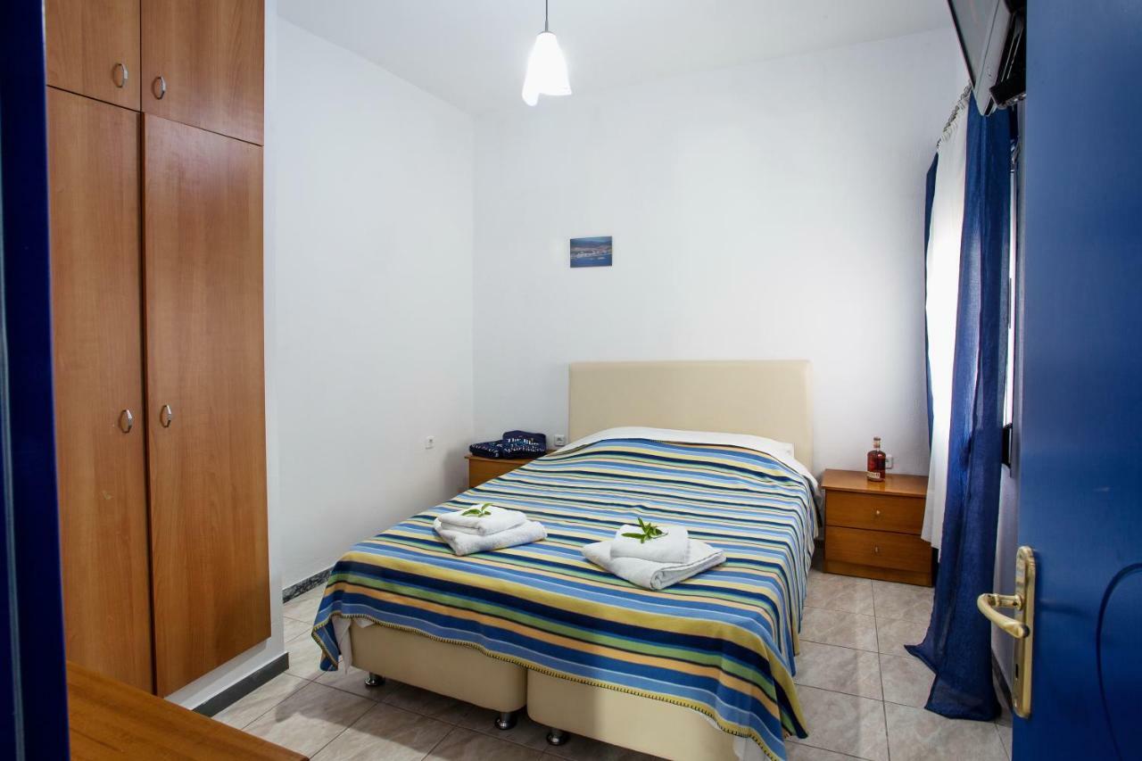 The Blue Beach Apartments Nea Peramos  Exterior photo