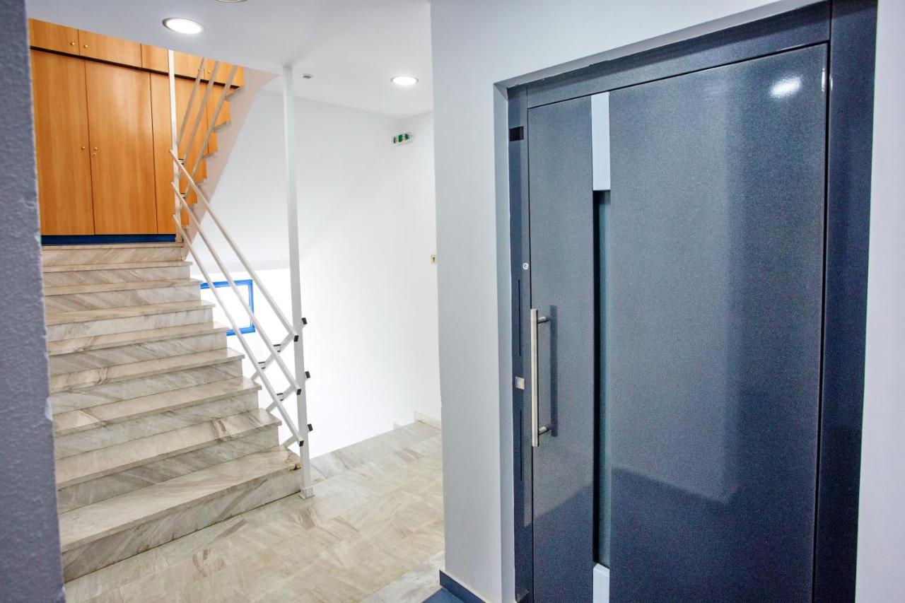The Blue Beach Apartments Nea Peramos  Exterior photo