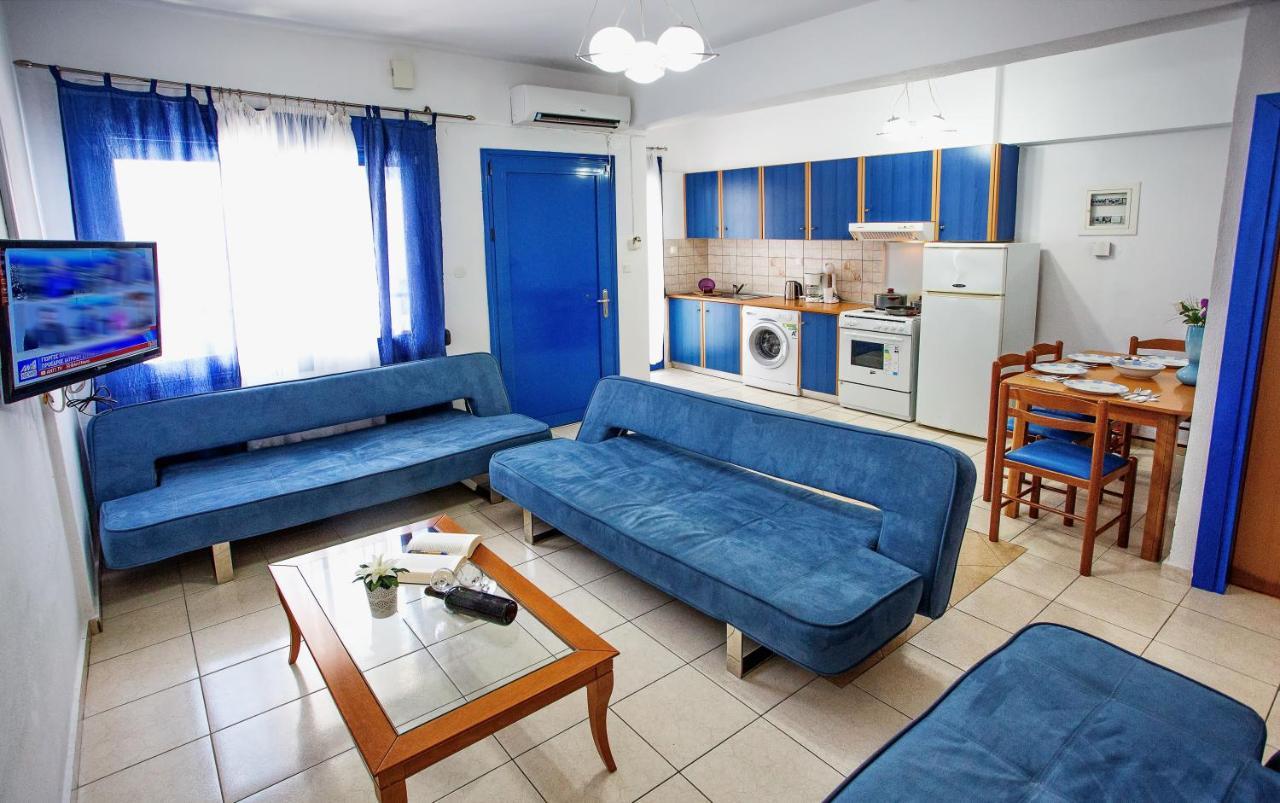The Blue Beach Apartments Nea Peramos  Exterior photo
